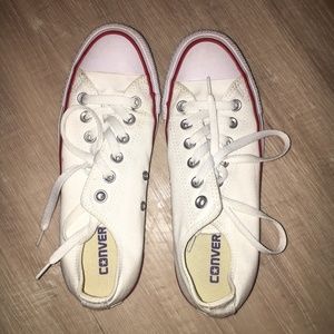 White Converse size 7